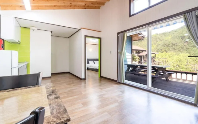 Samcheok Deulre Pension