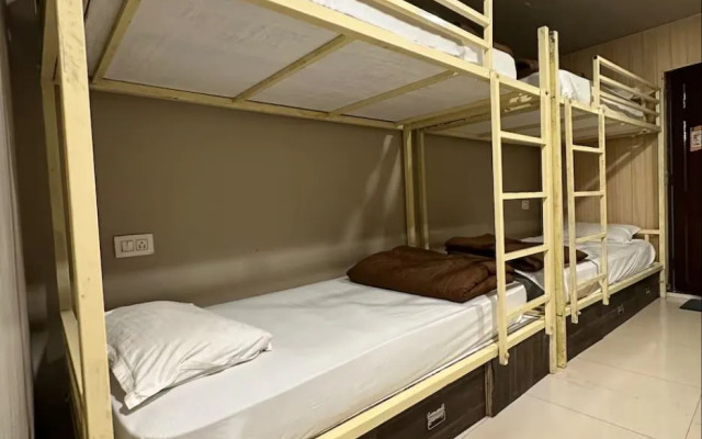 XOXO Hostel