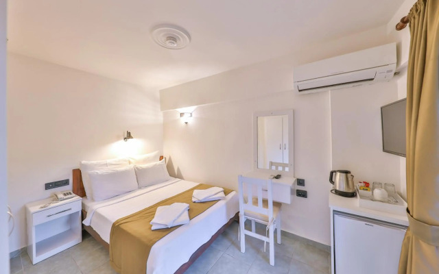 Zinbad Hotel