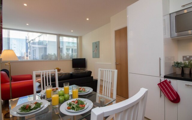South Quay Apartment One