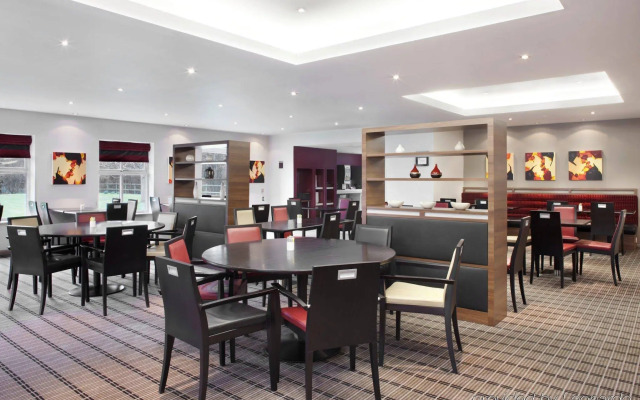 Holiday Inn Express Warwick - Stratford-upon-Avon by IHG