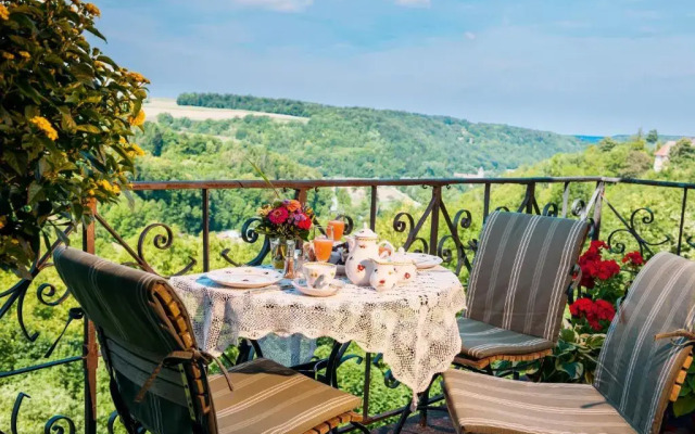 Burg-Hotel Relais du Silence