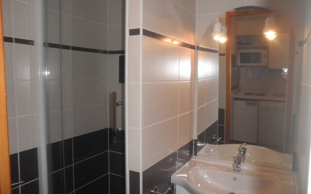 Lou Services Apartment M1-333 LSI 001