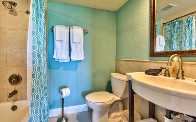 Capri Vacation Condo