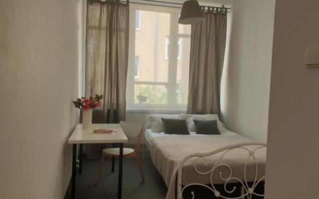 UNIT Warsaw Room Solec 5