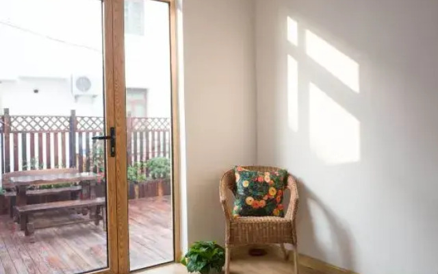 Zhuxia Hostel Guesthouse