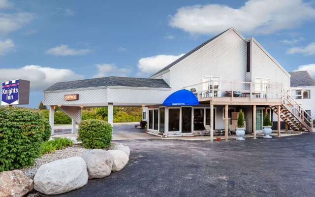 Knights Inn Mackinaw City