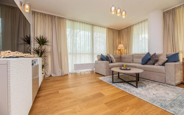 Simpsono apartamentai №215