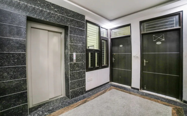 OYO Home 16420 Cosy 2BHK