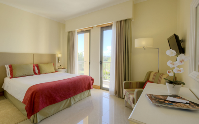 The Residences at Victoria	