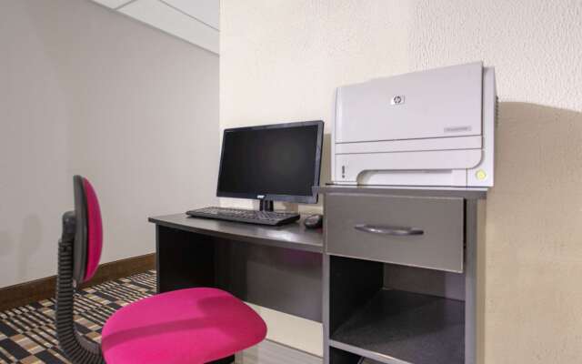 Days Inn by Wyndham Fond du Lac