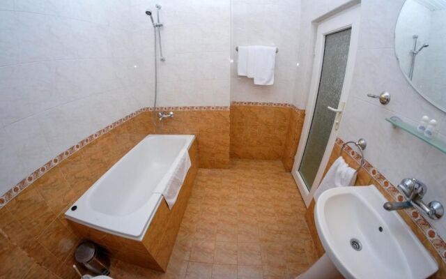 Rodopi Hotel
