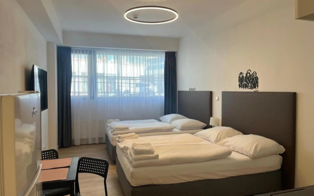 Post 120 Suites