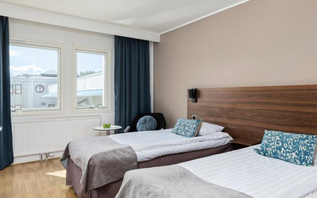Apple Hotel