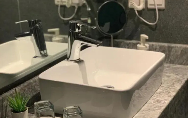 SAS RTL Hotel