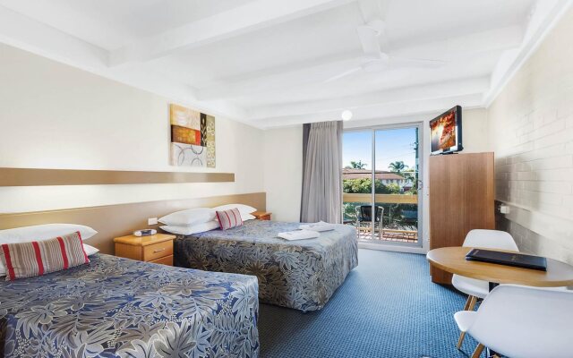 Black Dolphin Motel & Apartments