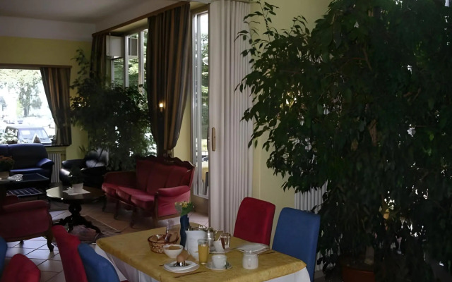 Hotel Excelsior