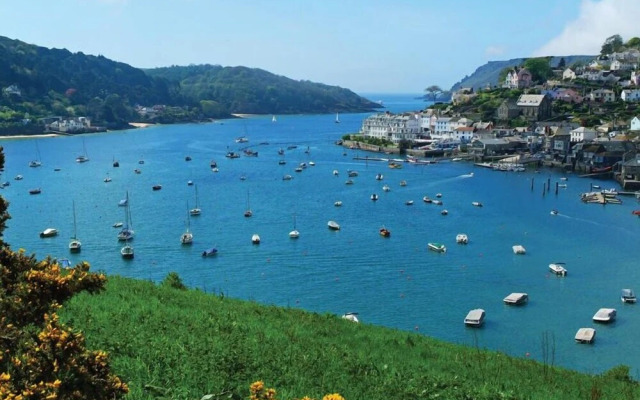 1 Combehaven