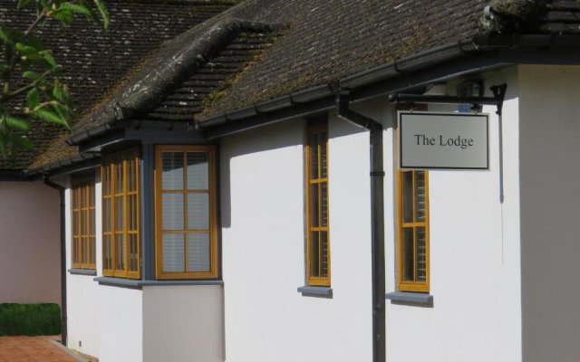 The Lodge at Hemingford Grey House