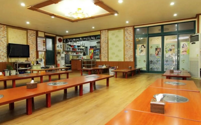 Ganghwado Padohoetjip n Joeun House Pension