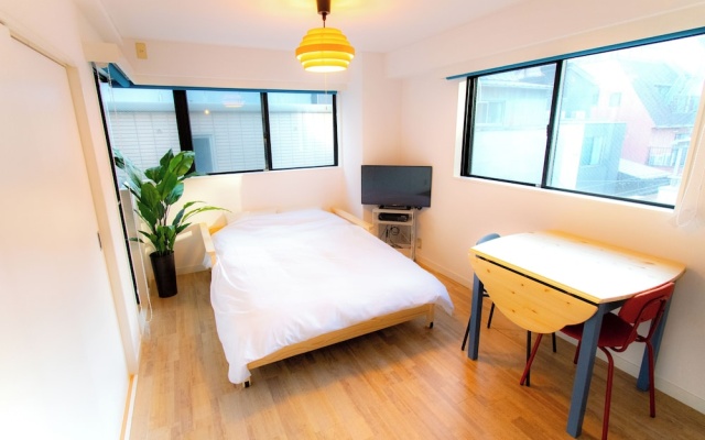 Kobayashi Building 302 – Guest Rooms – Tokyo