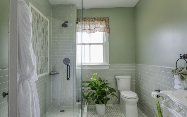 Victorian House Bed & Breakfast