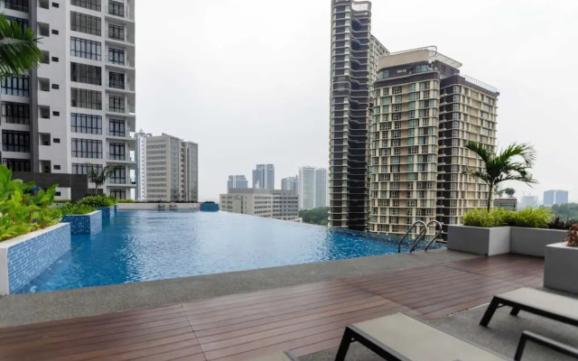 Stylish Dpristine 9 Next to Legoland Free Parking