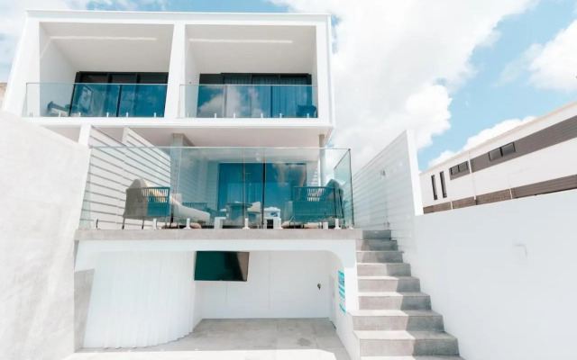 NEW! Dacha on Maggie No#2, Unrivaled Island Luxury