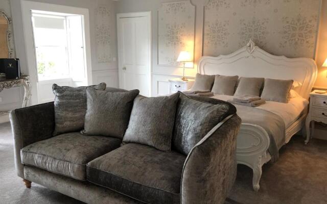Branxholme Castle (Bed & Breakfast)