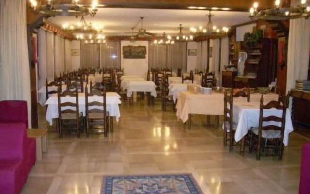 Hotel Dujany