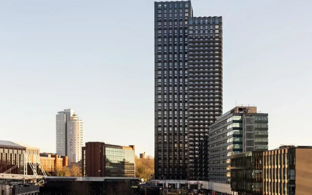Croydon by Charles Hope