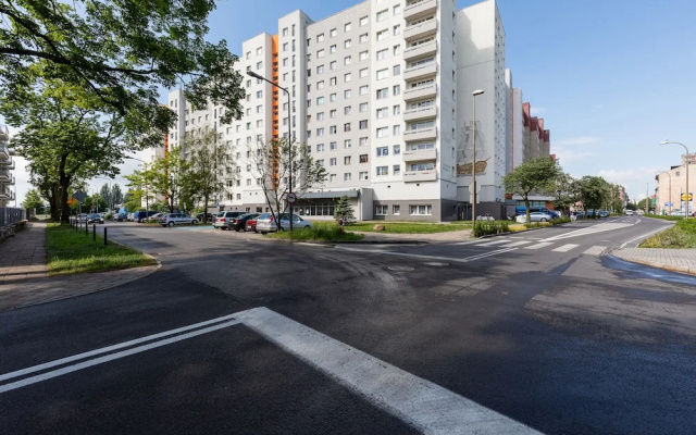 Port View Apartment by Renters