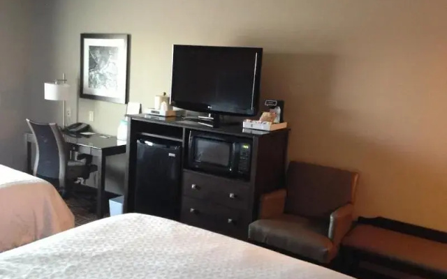 Astoria Hotel & Suites