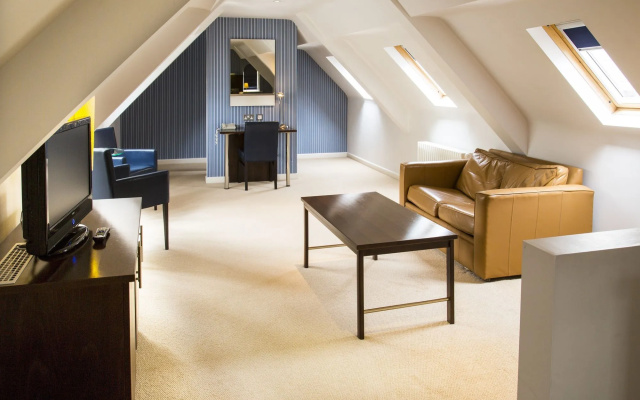 Lanes Hotel