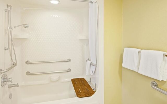 Days Inn Olathe Medical Center