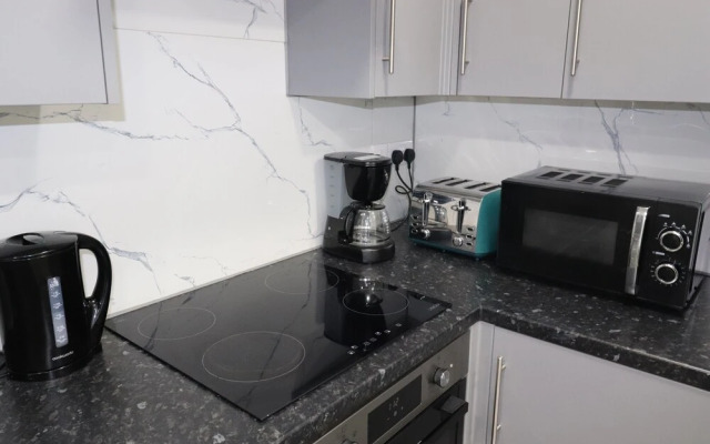 Impeccable 1-bed Apartment in Dartford