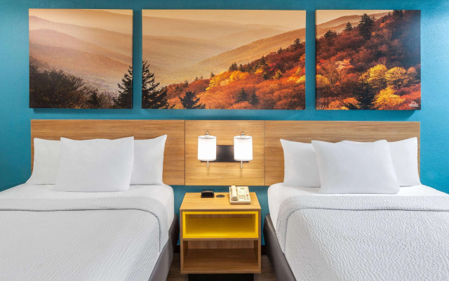 Days Inn by Wyndham Shelby