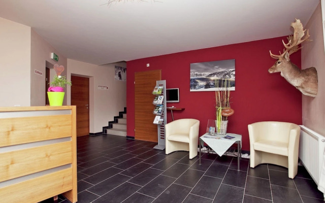 Magnificent Chalet in Kaprun With Balcony and Mountain Views