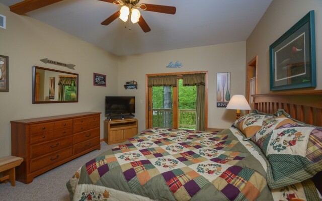 Lake House 4 Bedroom House