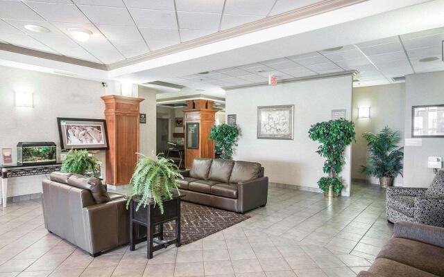 Comfort Inn & Suites