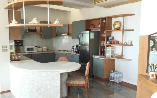 Private Beach Front 5 Bedrooms House