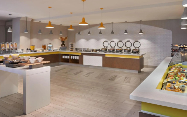 Delta Hotels by Marriott Toronto Airport & Conference Centre