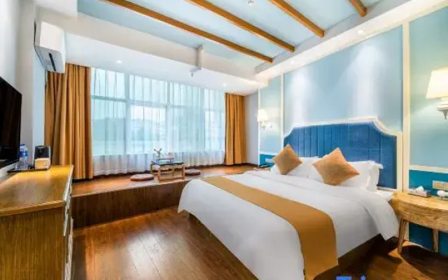 Huayi Ximan Hotel (Nanning Qingxiushan Subway Station)