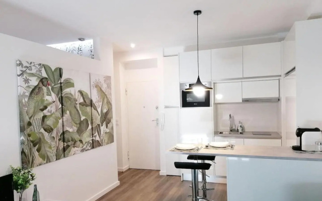 Window Garden Apartment