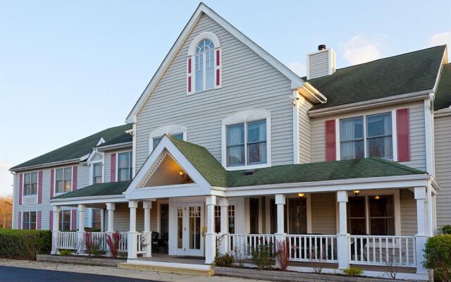 Country Inn & Suites by Radisson, Millville, NJ