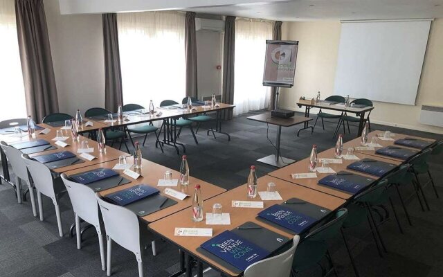 Kyriad Direct Montpellier St Jean de Vedas – La Peyrière