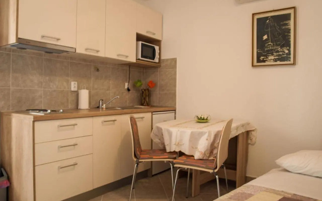 House Nataniel in Omiš near sea