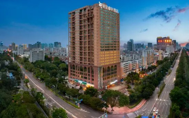 Rezen Select Beihai Railway Station – Outside – Beihai
