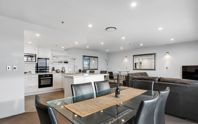 QV CBD 2 Bedroom with Wifi Parking - 972
