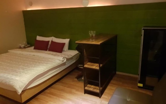 Hotel K